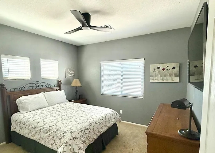 Dom wakacyjny Desert Getaway 5br With Pool Near Phoenix