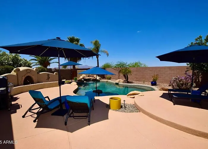 Desert Getaway 5br With Pool Near Phoenix